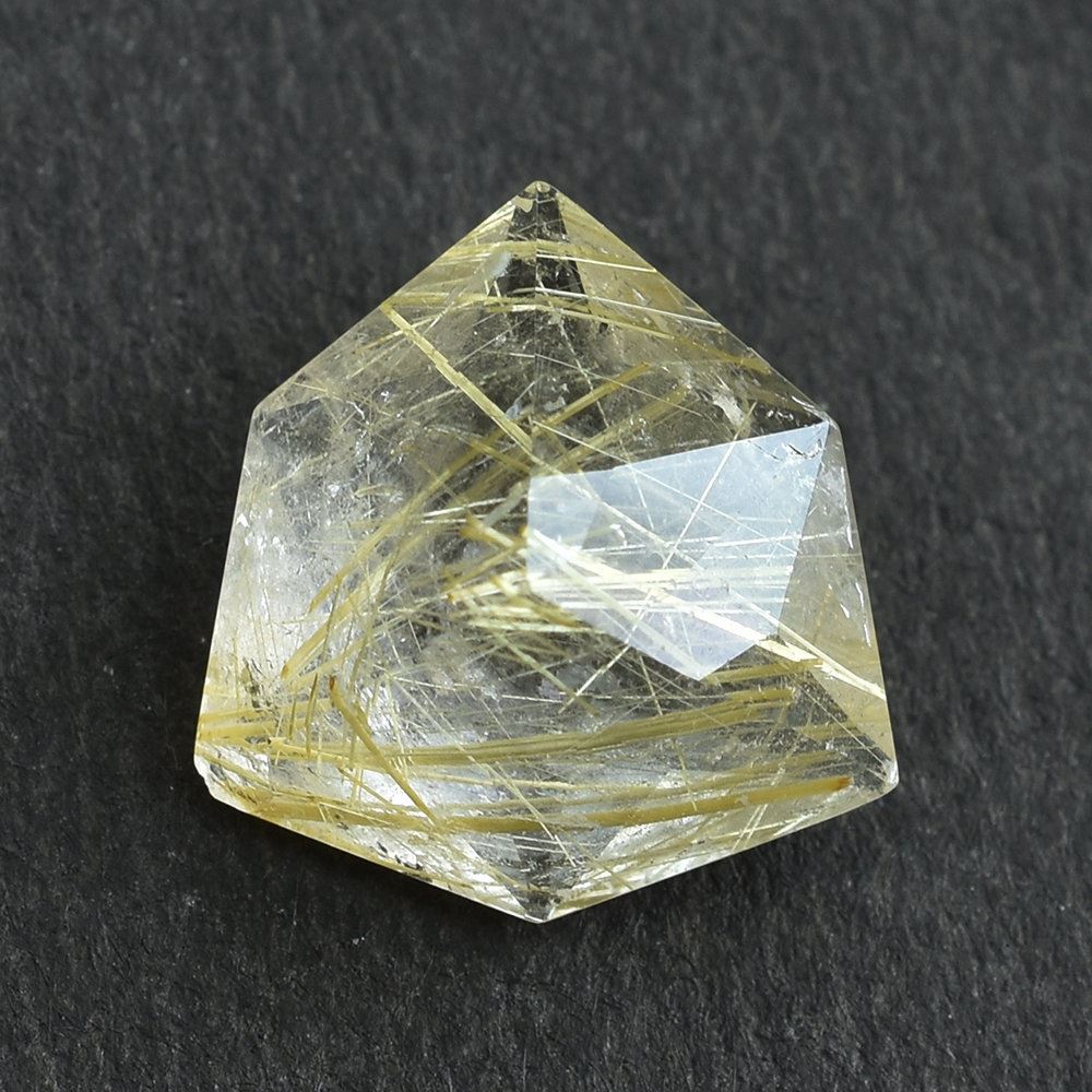 GOLDEN RUTILE QUARTZ FANCY TRILLION (GOLDEN/SI) 12X12MM 4.42 Cts.