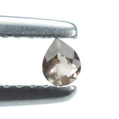GARNET COLOR CHANGE CUT PEAR (A/CLEAN) 3.00X2.50 MM 0.12 Cts.