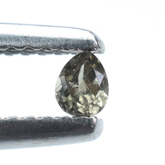 GARNET COLOR CHANGE CUT PEAR (AA/CLEAN) 3.00X2.50 MM 0.13 Cts.
