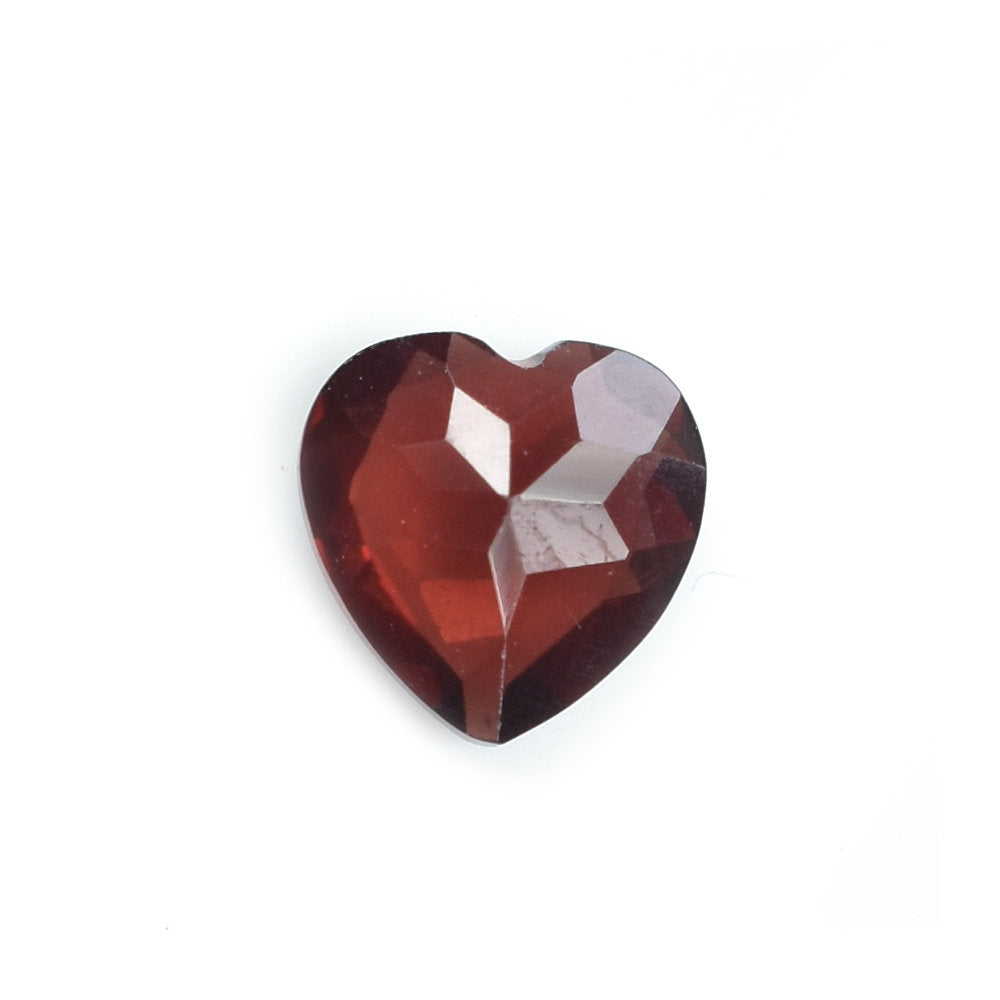 GARNET OPEN RED CUT HEART (OPEN/CLEAN) 6.00X6.00 MM 0.81 Cts.