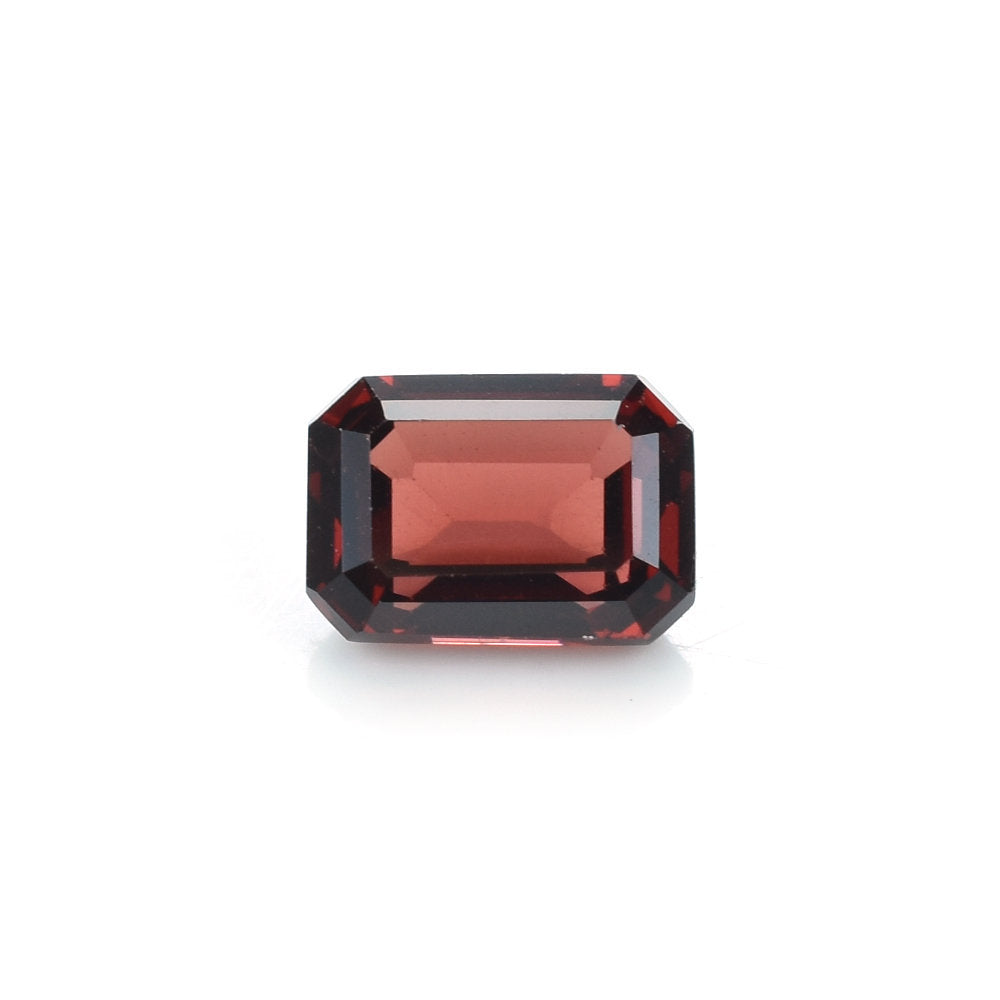GARNET OPEN RED STEP CUT OCTAGON (OPEN/CLEAN) 7.00X5.00 MM 1.21 Cts.