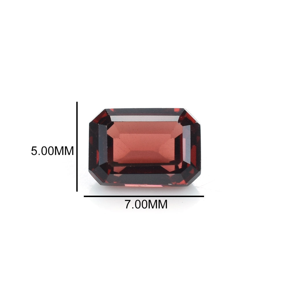 GARNET OPEN RED STEP CUT OCTAGON (OPEN/CLEAN) 7.00X5.00 MM 1.21 Cts.