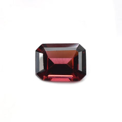 GARNET OPEN RED STEP CUT OCTAGON (OPEN/CLEAN) 9.00X7.00 MM 2.87 Cts.