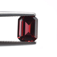 GARNET OPEN RED STEP CUT OCTAGON (OPEN/CLEAN) 9.00X7.00 MM 2.87 Cts.