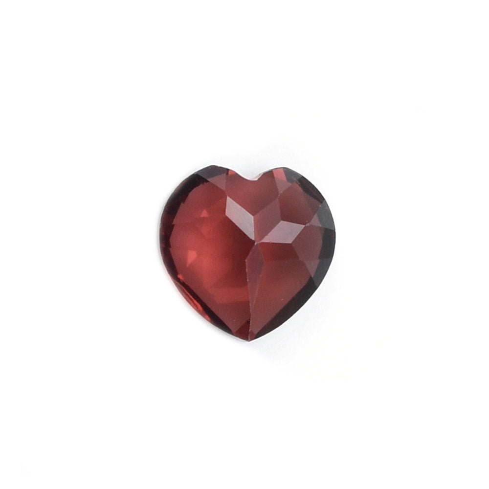 GARNET OPEN RED CUT HEART (OPEN/CLEAN) 8.00X8.00 MM 2.22 Cts.