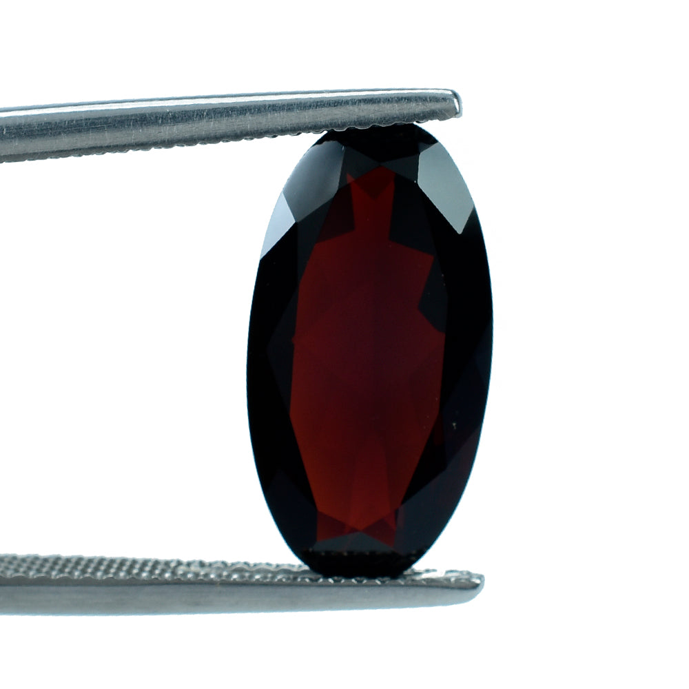 DARK RED GARNET CUT OVAL 18X9MM 6.41 Cts.