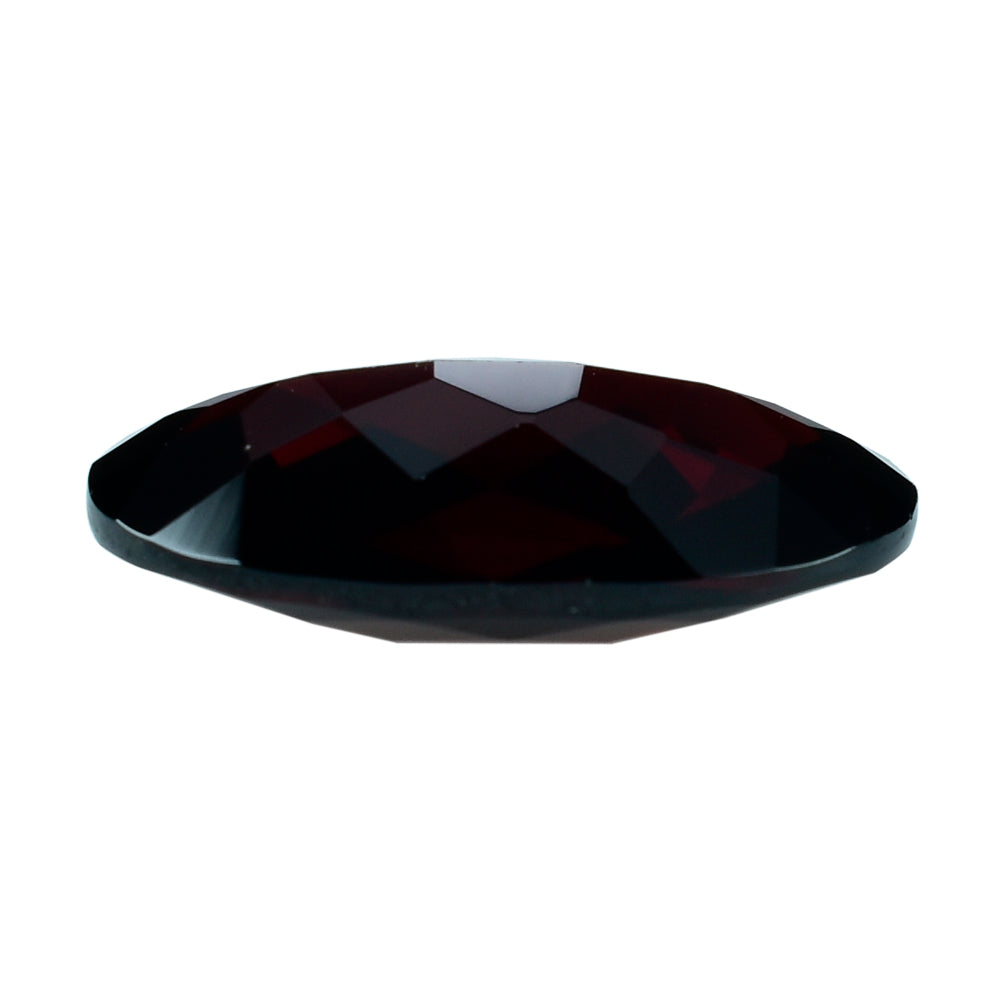 DARK RED GARNET CHECKER CUT OVAL 15X9MM 5.46 Cts.