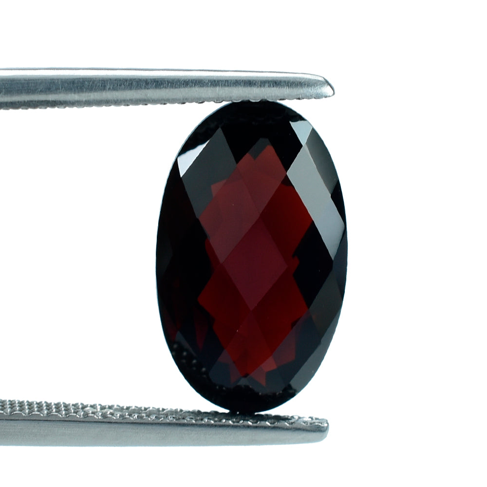 DARK RED GARNET CHECKER CUT OVAL 15X9MM 5.46 Cts.
