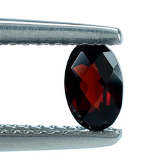 DARK RED GARNET CHECKER CUT OVAL 6X4MM 0.51 Cts.