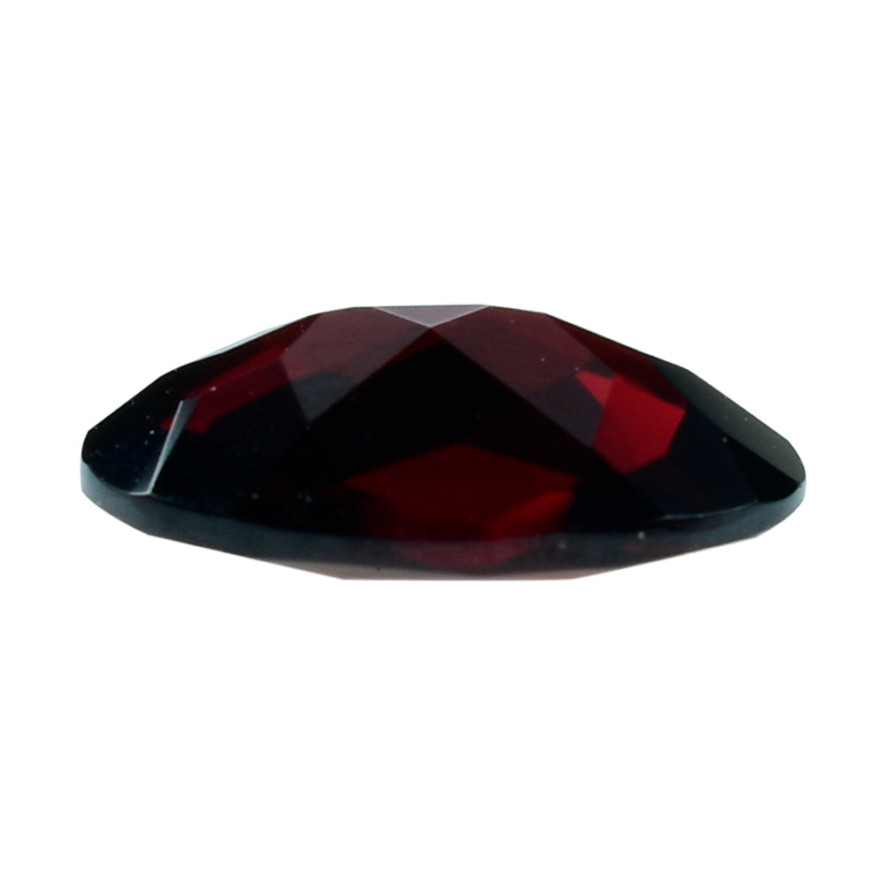 DARK RED GARNET CHECKER CUT OVAL 12X8MM 3.54 Cts.
