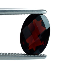 DARK RED GARNET CHECKER CUT OVAL 12X8MM 3.54 Cts.
