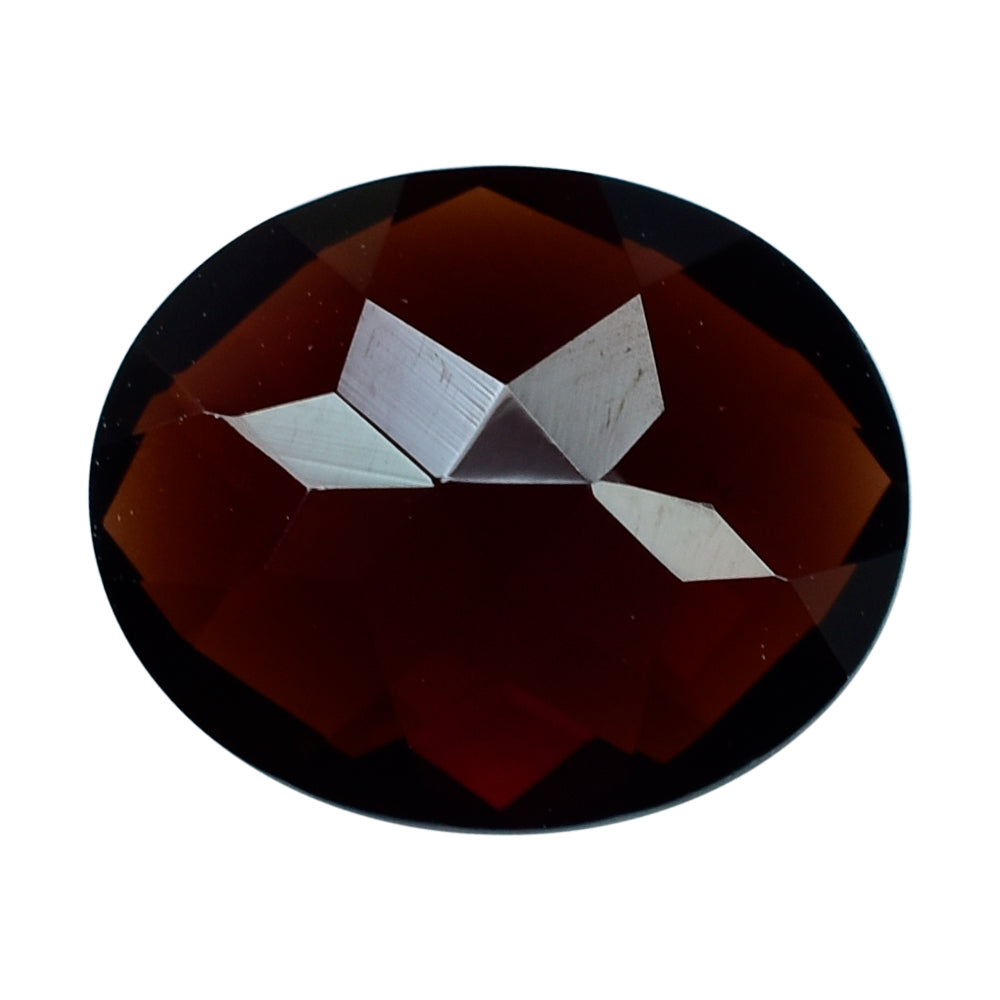 DARK RED GARNET CHECKER CUT OVAL 11X9 MM 4.06 Cts.