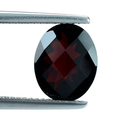 DARK RED GARNET CHECKER CUT OVAL 11X9MM 4.11 Cts.