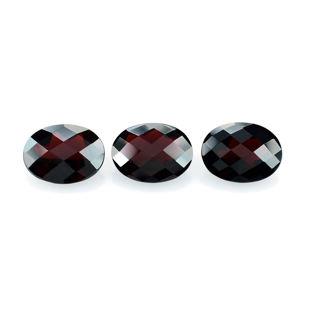 DARK RED GARNET CHECKER CUT OVAL 12X9MM 4.25 Cts.