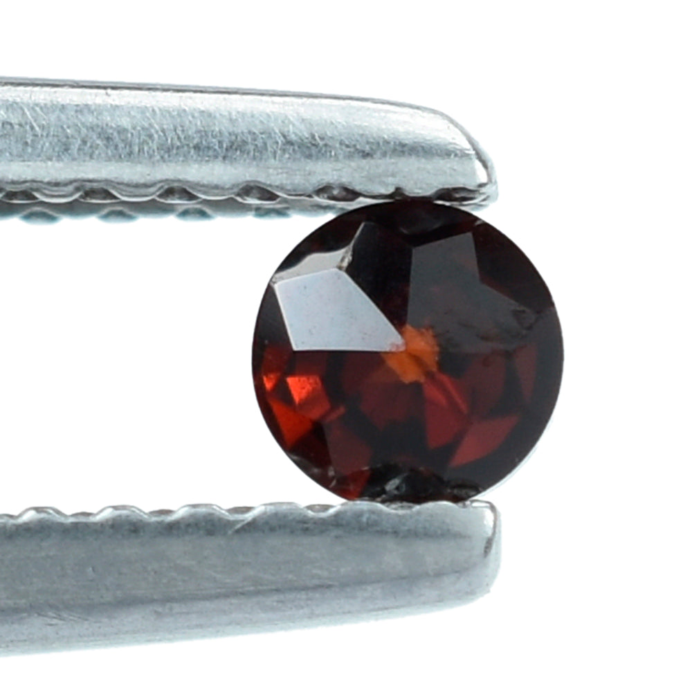 DARK RED GARNET STAR CUT ROUND 3.50MM 0.19 Cts.