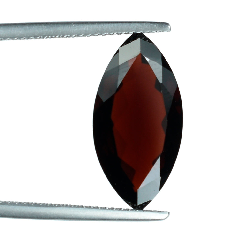 DARK RED GARNET CUT MARQUISE 20X10MM 7.78 Cts.
