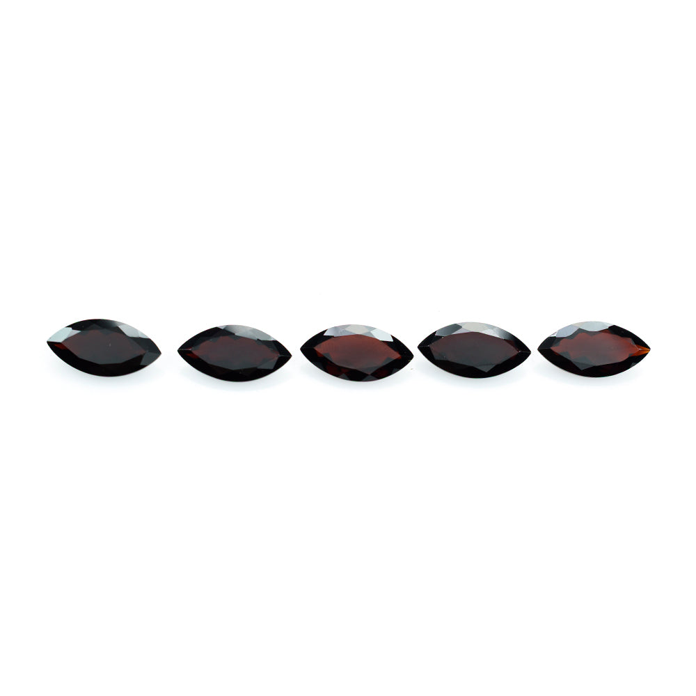 DARK RED GARNET CUT MARQUISE 20X10MM 7.78 Cts.