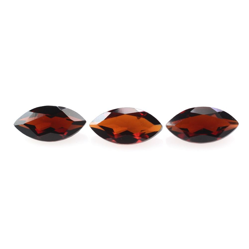 DARK RED GARNET CUT MARQUISE 6X3MM 0.28 Cts.