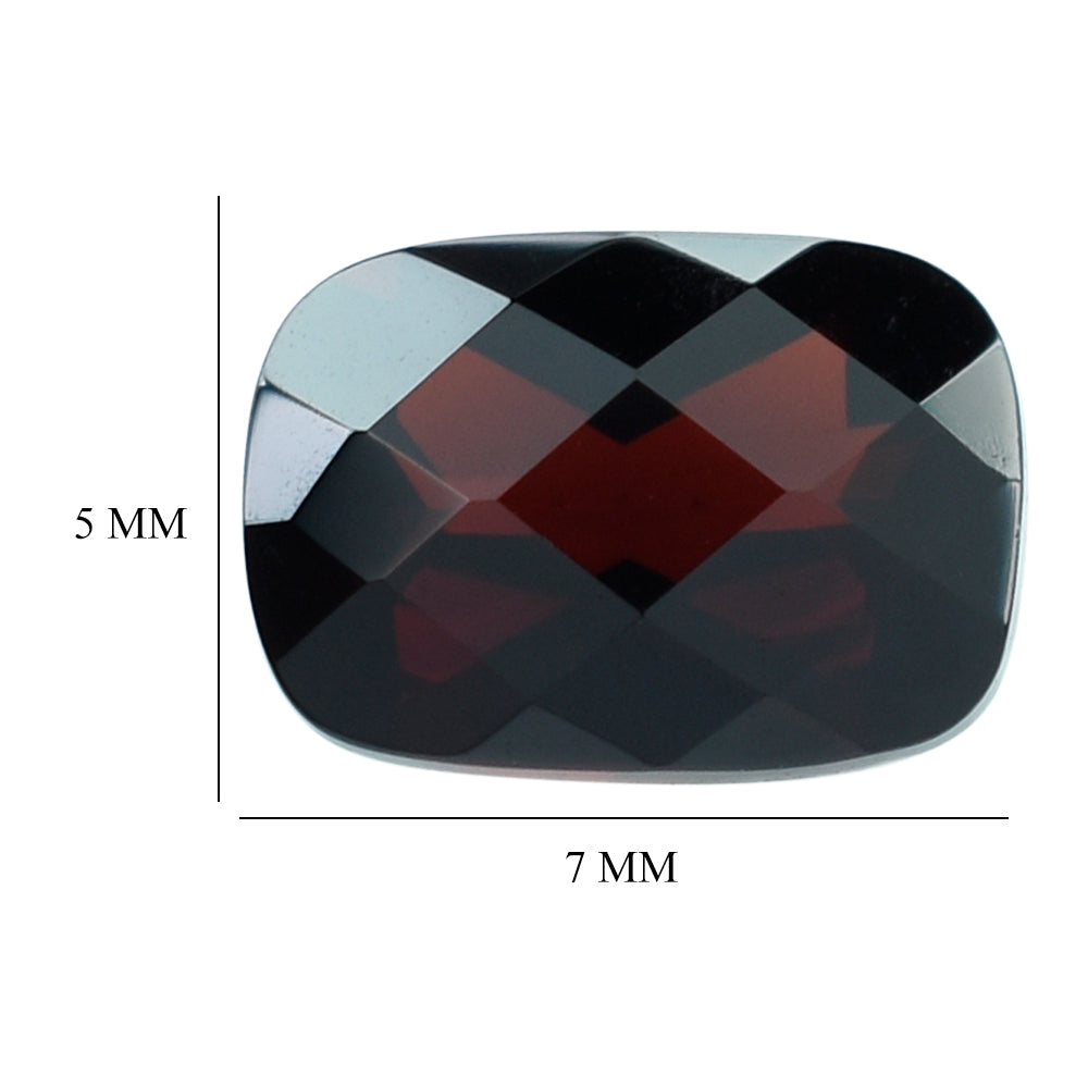 DARK RED GARNET CHECKER CUT CUSHION 7X5MM 1.05 Cts.