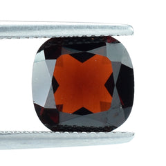 DARK RED GARNET CUT CUSHION 10 MM 4.65 Cts.