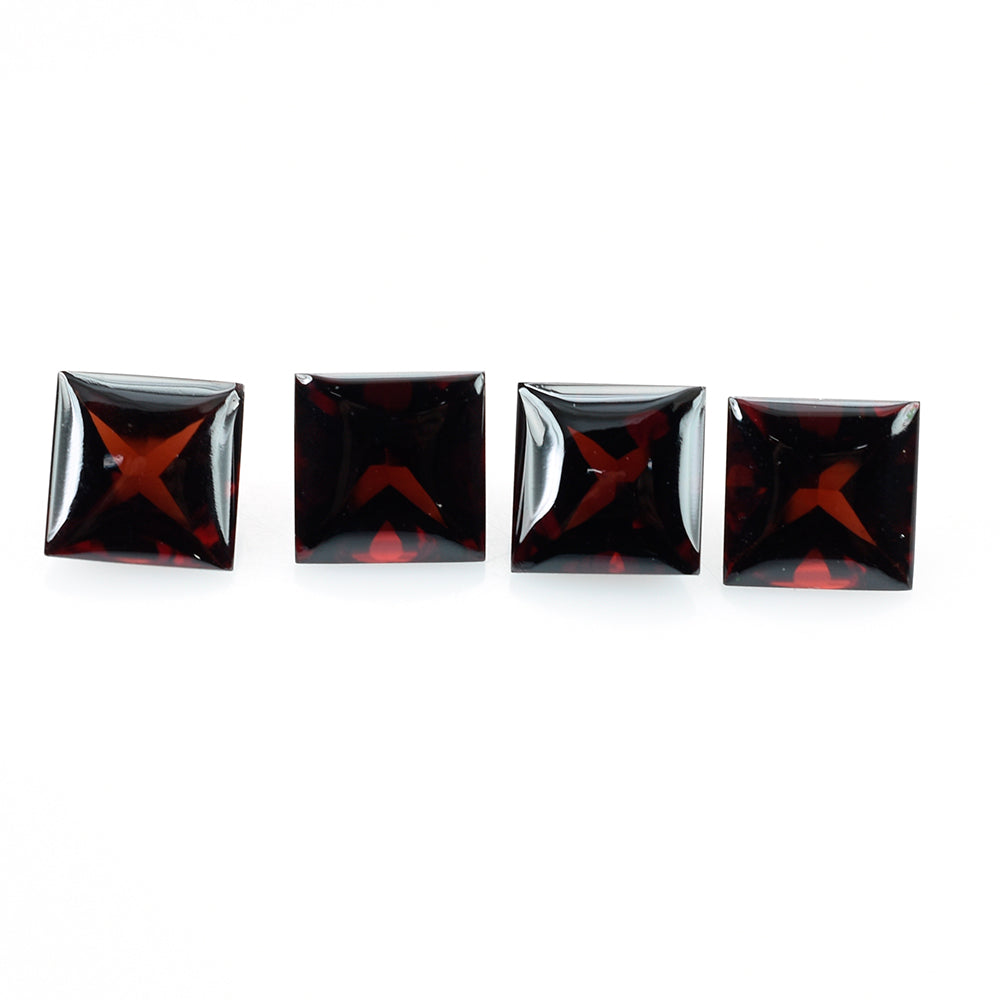 DARK RED GARNET BUFFTOP PRINCESS CUT SQUARE (MEDIUM) 10MM 6.21 Cts.