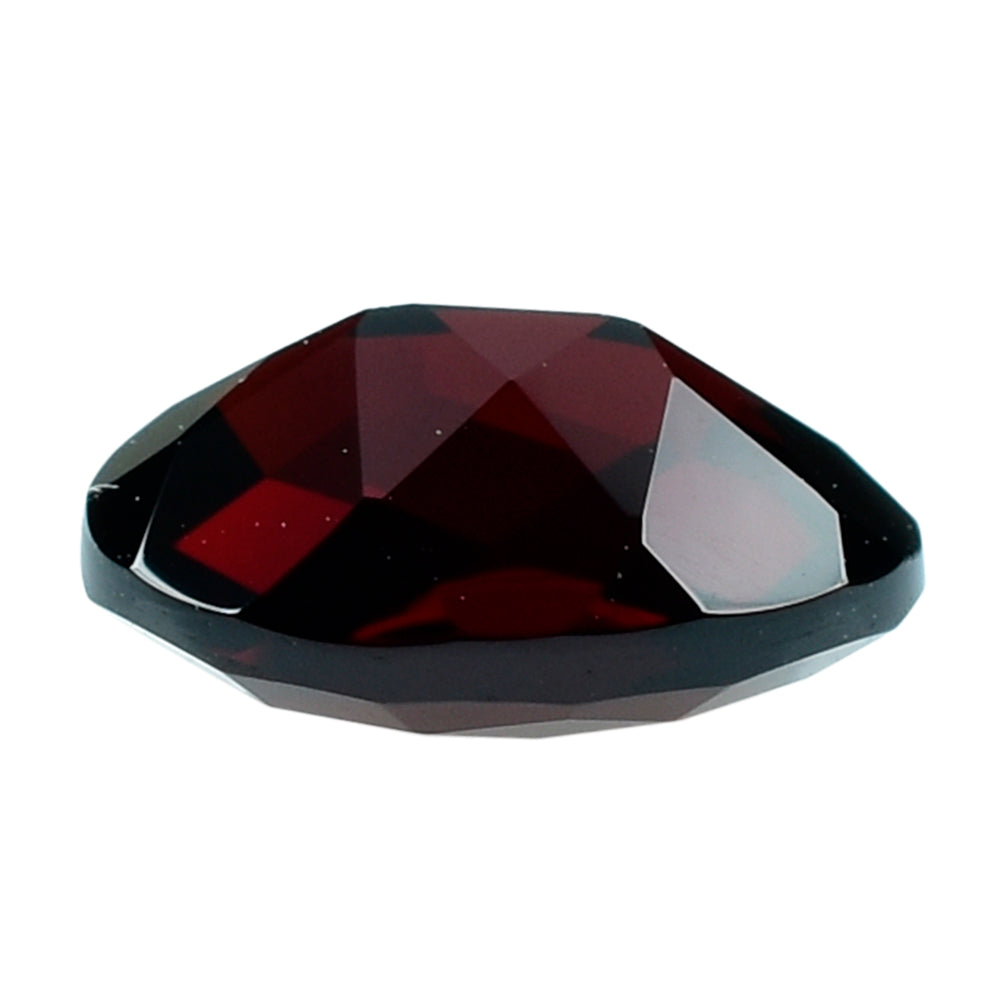DARK RED GARNET CHECKER CUT OVAL 9X7MM 2.25 Cts.