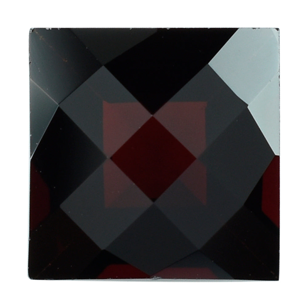 DARK RED GARNET CHECKER CUT SQUARE 9MM 4.75 Cts.
