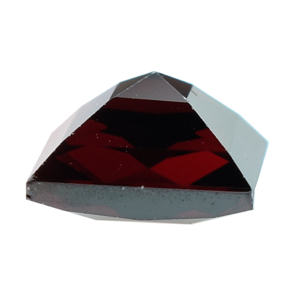 DARK RED GARNET CHECKER CUT SQUARE 9MM 4.75 Cts.