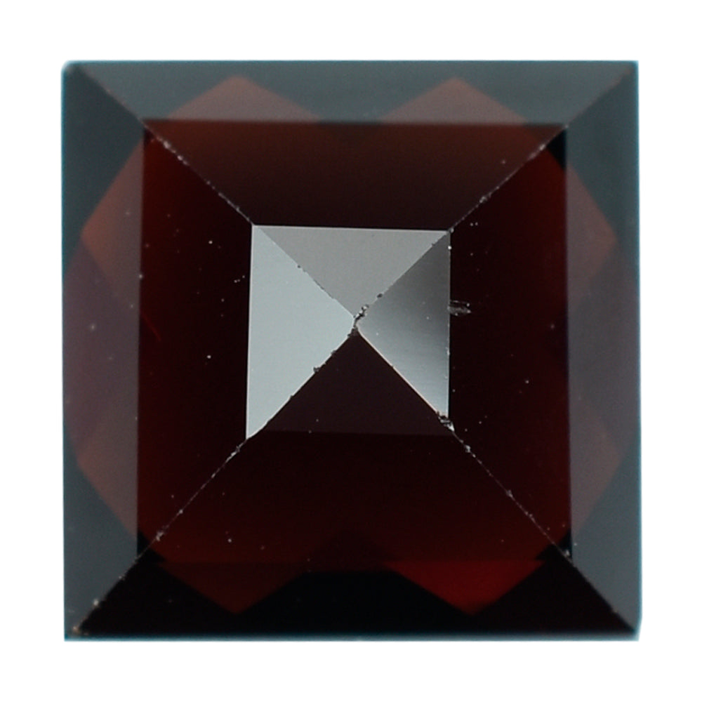 DARK RED GARNET CHECKER CUT SQUARE 9MM 4.75 Cts.