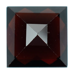 DARK RED GARNET CHECKER CUT SQUARE 9MM 4.75 Cts.