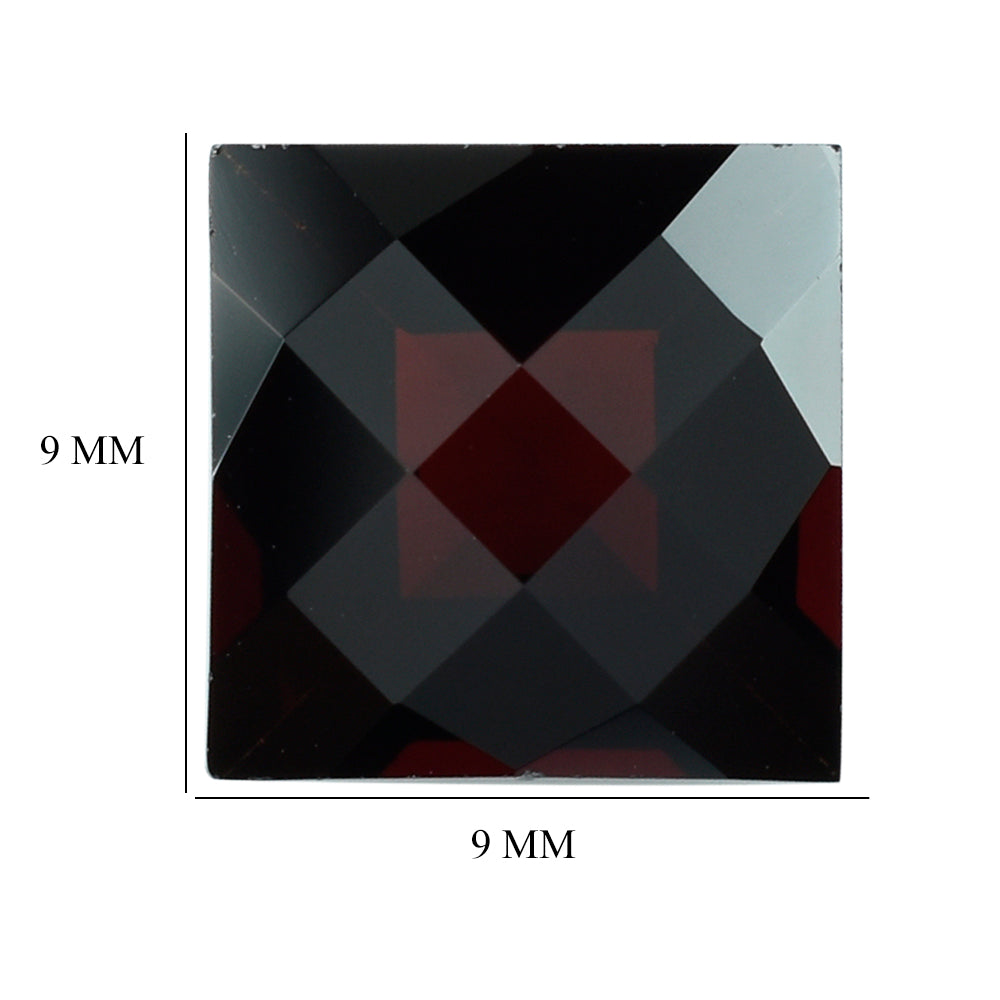 DARK RED GARNET CHECKER CUT SQUARE 9MM 4.75 Cts.