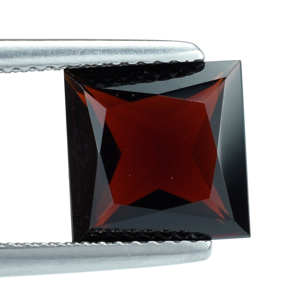 DARK RED GARNET PRINCESS CUT SQUARE 9MM 3.68 Cts.