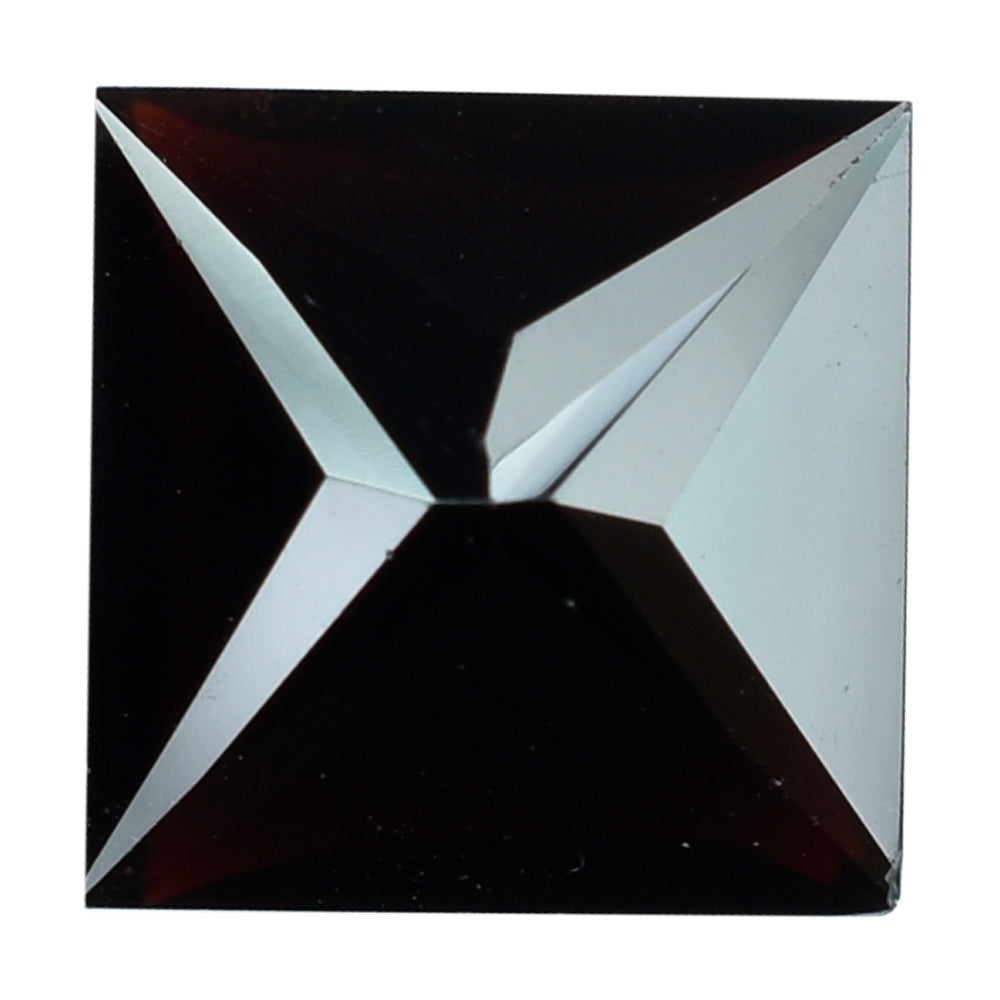 DARK GARNET BUFFTOP SQUARE 12MM 9.70 Cts.