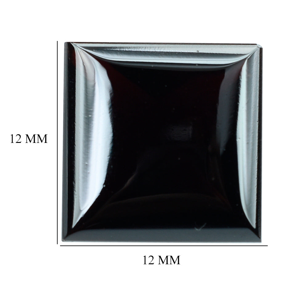 DARK GARNET BUFFTOP SQUARE 12MM 9.70 Cts.