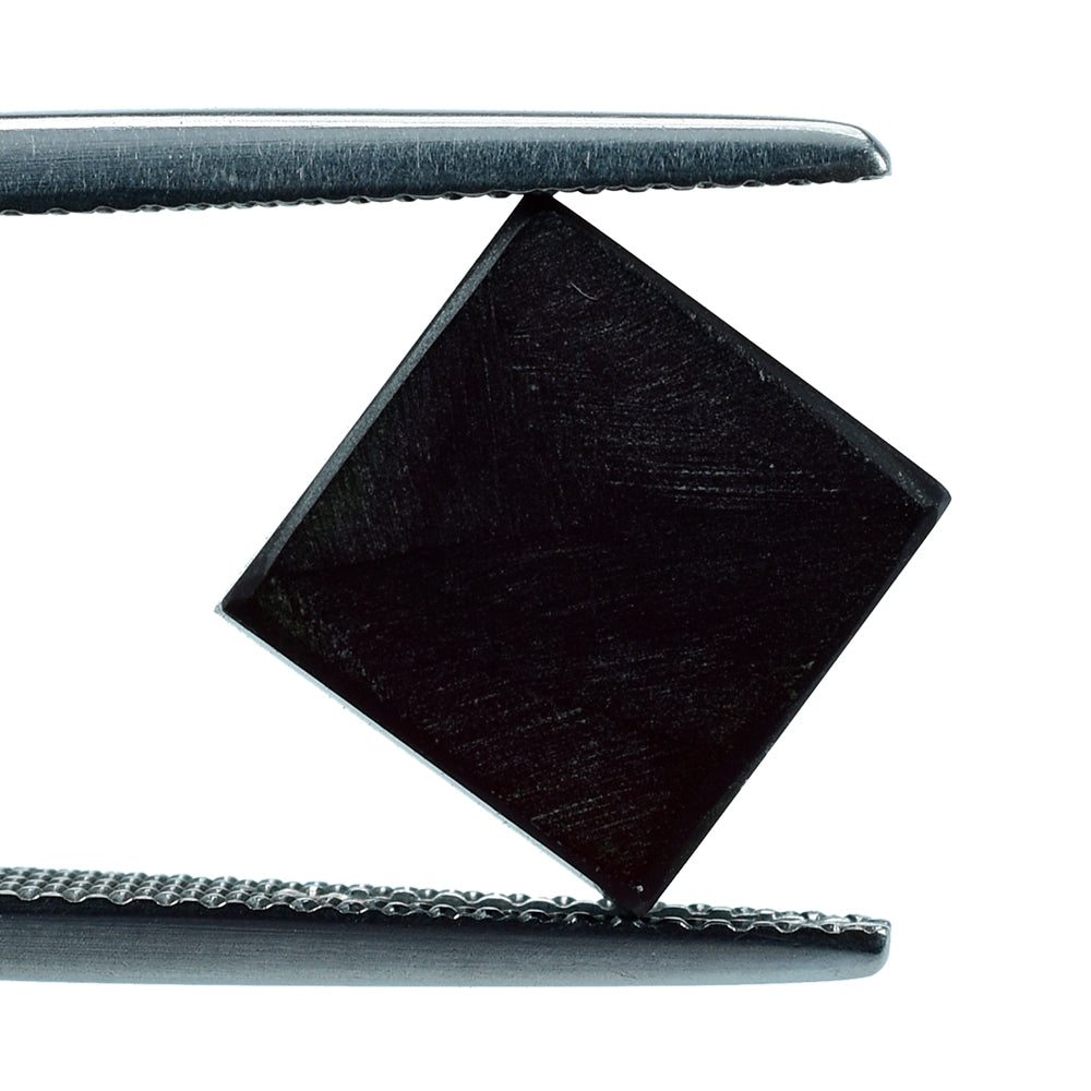 DARK RED GARNET FROSTED SQUARE 10 MM 6.62 Cts.