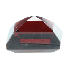 DARK RED GARNET CUT SQUARE 5.00MM 0.86 Cts.