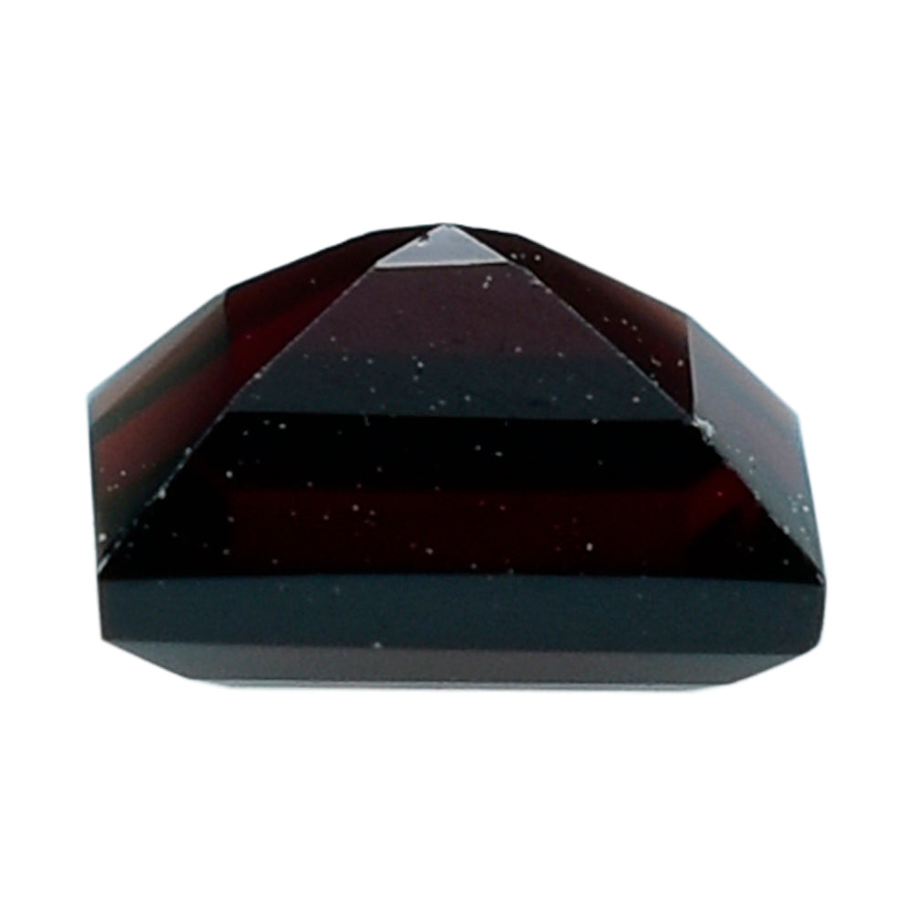 DARK RED GARNET CUT SQUARE 5.00MM 0.90 Cts.