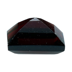 DARK RED GARNET CUT SQUARE 5.00MM 0.90 Cts.