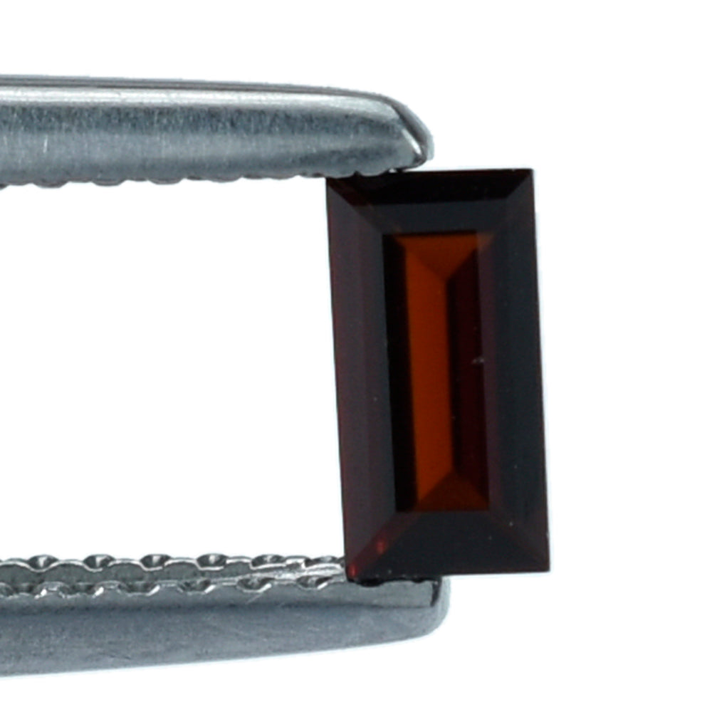 DARK RED GARNET CUT BAGUETTES 6x3MM 0.55 Cts.