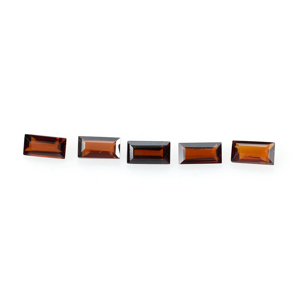 DARK RED GARNET CUT BAGUETTES 4X2MM 0.14 Cts.