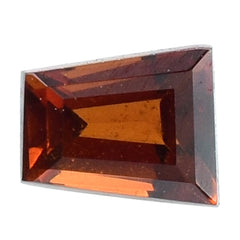 DARK RED GARNET CUT TAPERED 3.70X3X2.25MM 0.24 Cts.