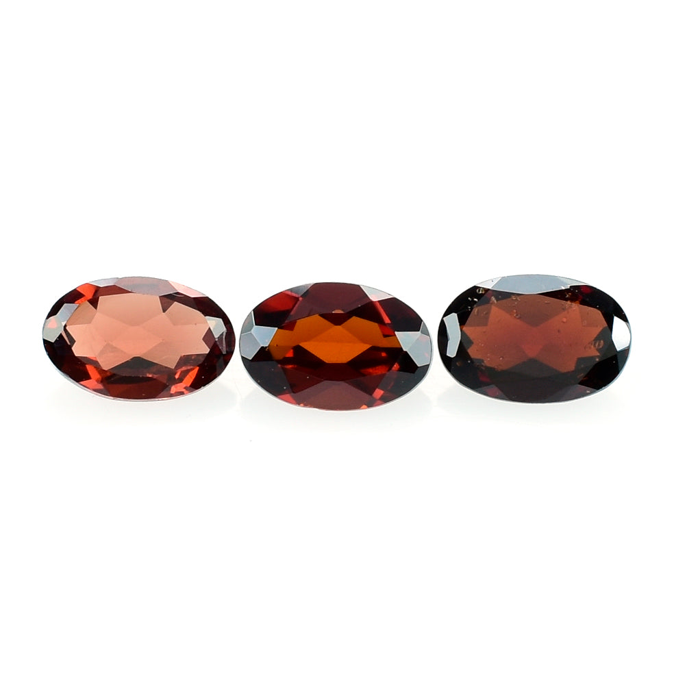 DARK RED GARNET CUT OVAL 6X4MM 0.53 Cts.