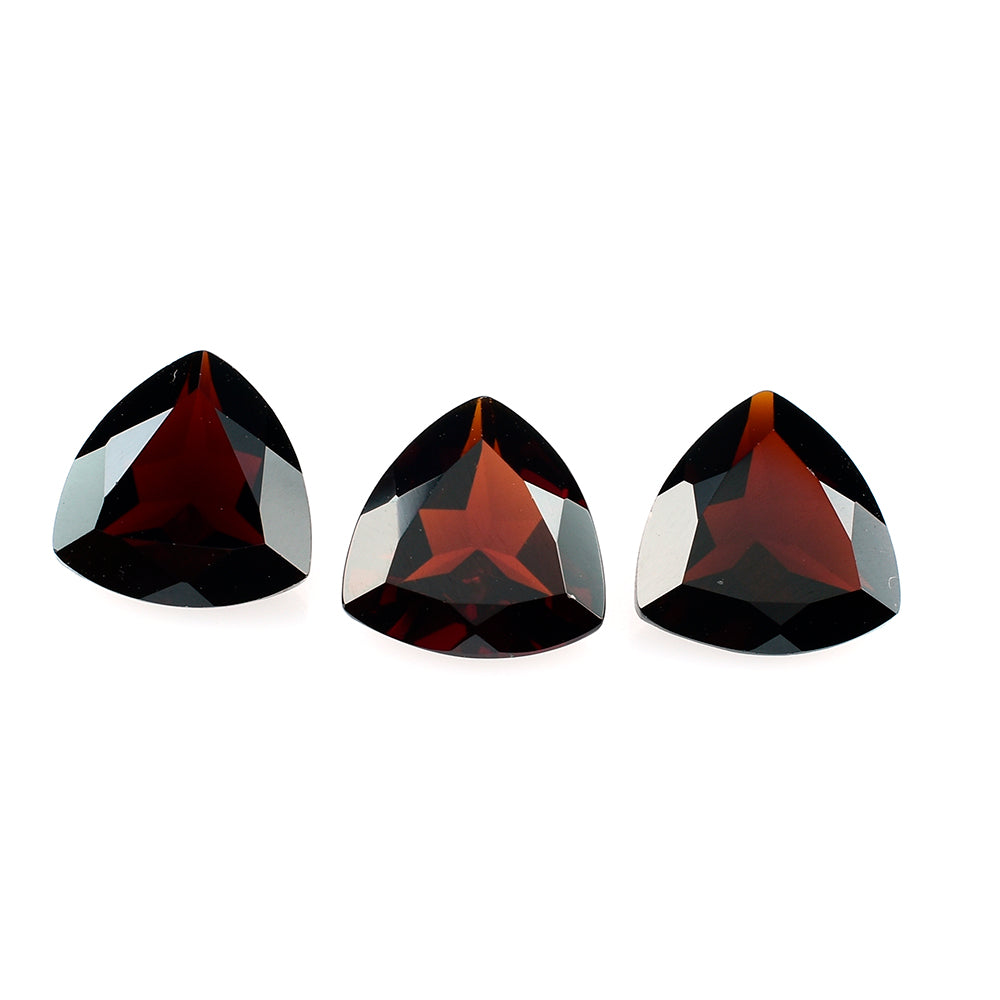 DARK RED GARNET CUT TRILLION 9MM 2.34 Cts.