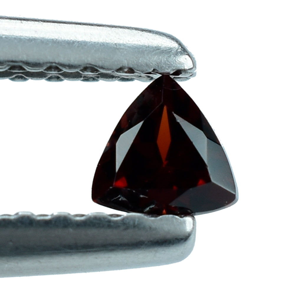 DARK RED GARNET CUT TRILLION 3.50MM 0.20 Cts.