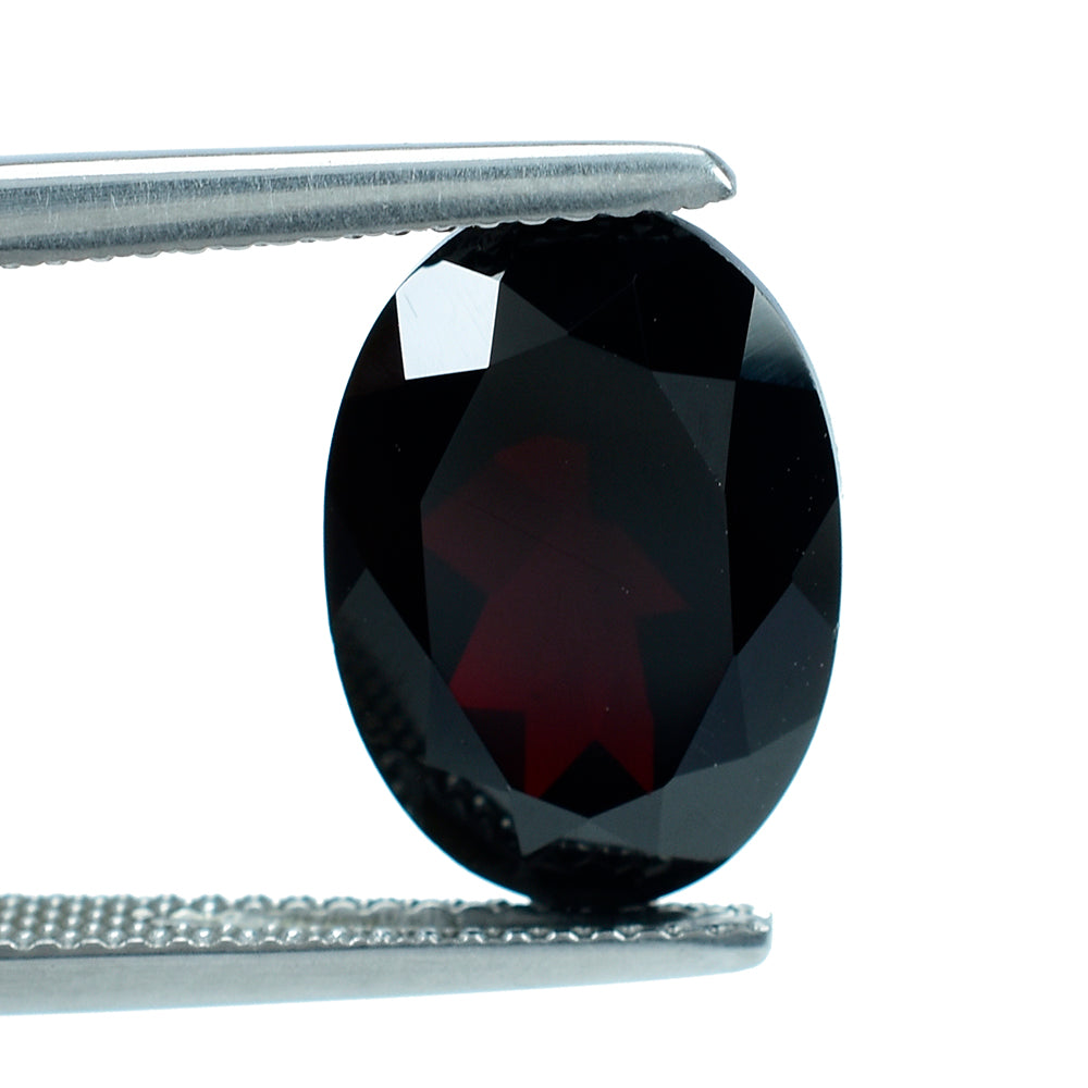 DARK RED GARNET CUT OVAL 14X10MM 7.30 Cts.