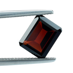DARK RED GARNET CUT OCTAGON 10X8MM 4.04 Cts.