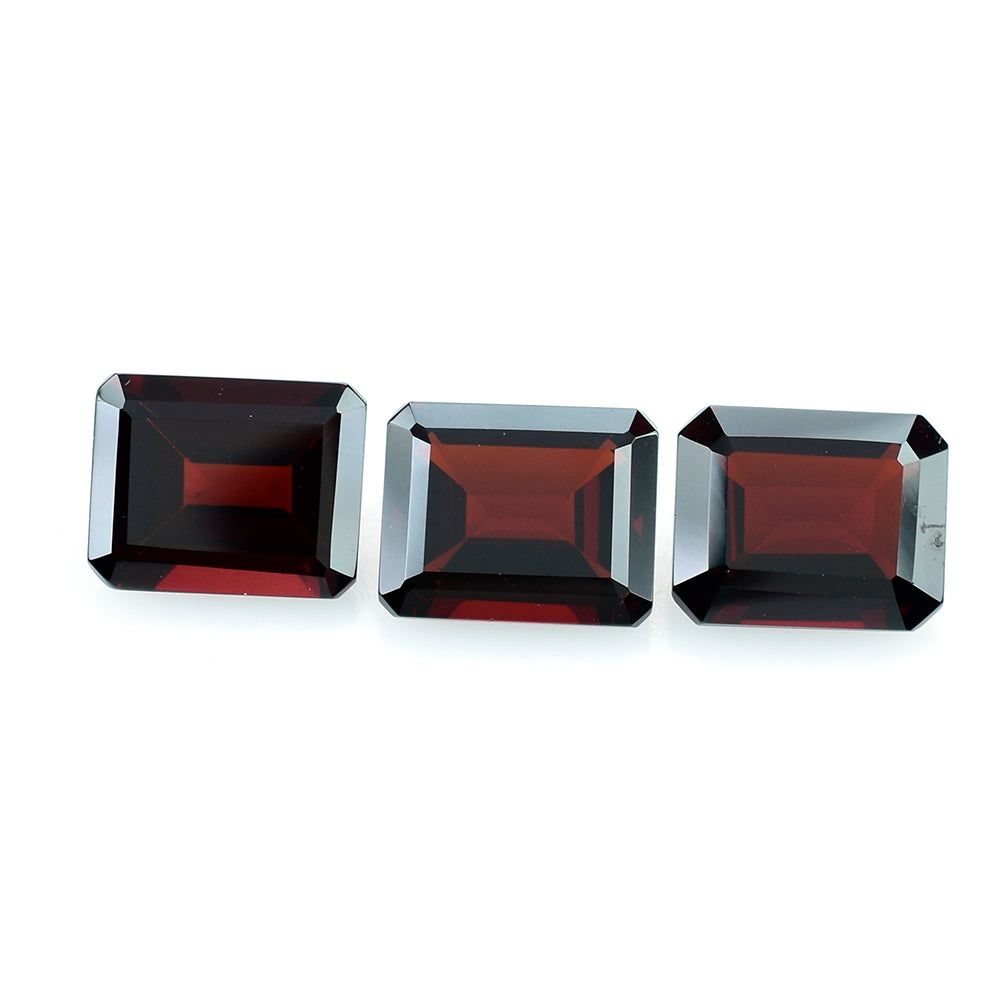 DARK RED GARNET CUT OCTAGON 10X8MM 4.04 Cts.