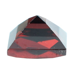 DARK RED GARNET CHECKER CUT SQUARE 5.00MM 0.83 Cts.