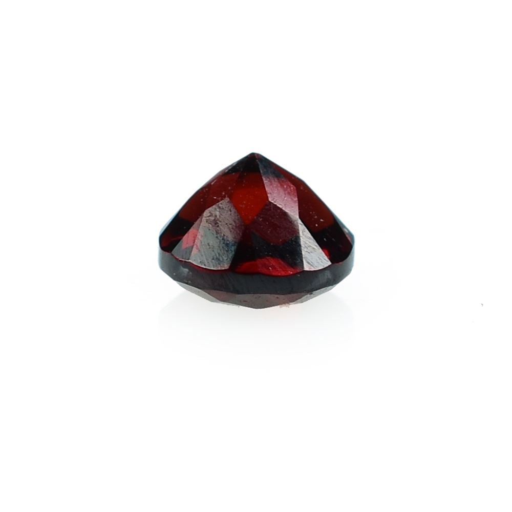 OPEN RED GARNET CUT ROUND (DARK RED /CLEAN) 5.00X5.00MM 0.77 Cts.