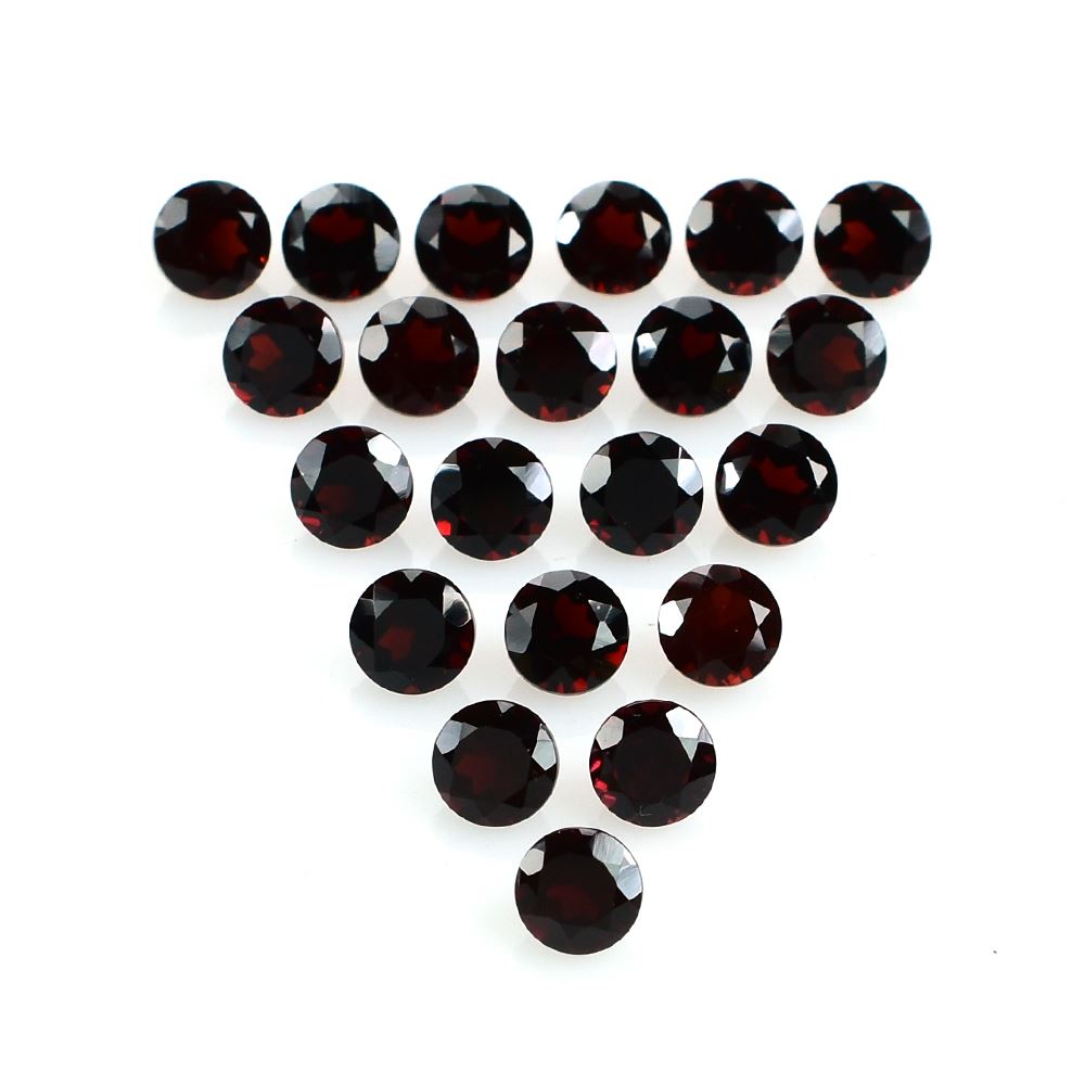OPEN RED GARNET CUT ROUND (DARK RED /CLEAN) 5.00X5.00MM 0.77 Cts.